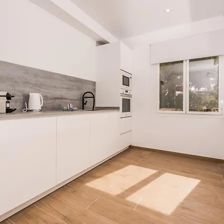 Aparto Almi Apartment